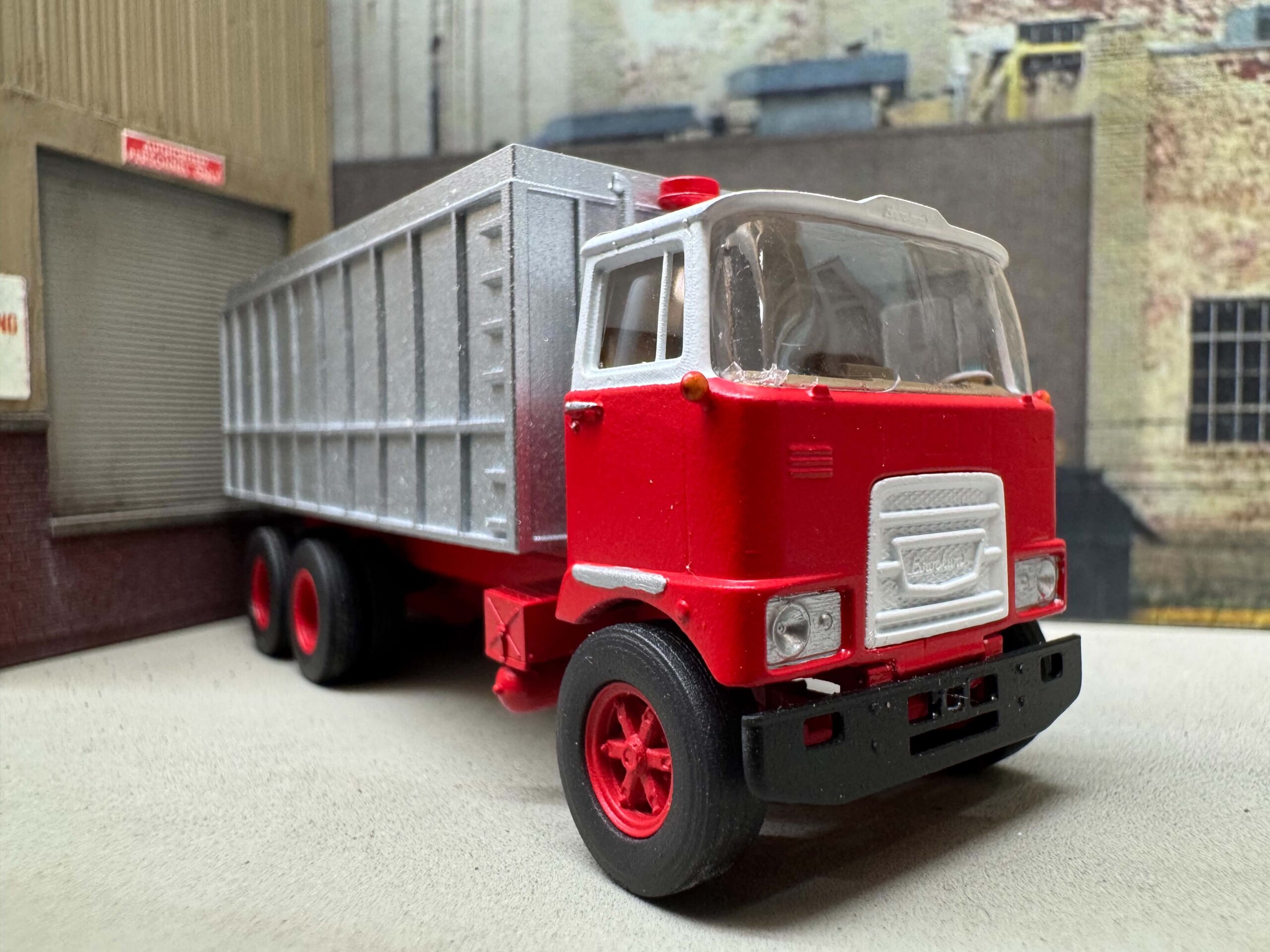 Brockway 457 COE with AGWAY Grain Body - Image 5